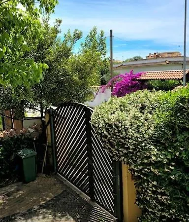 アパート Loft Moderno フィウミチーノ